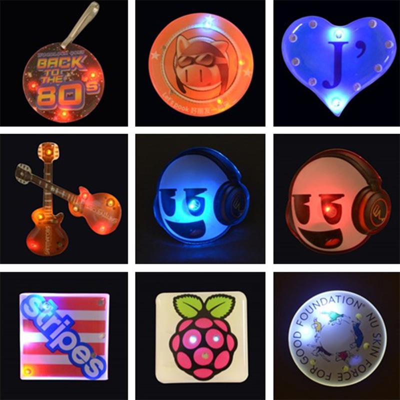 Wholesale Cheap Souvenir Custom Plastic Flashing Led Badge