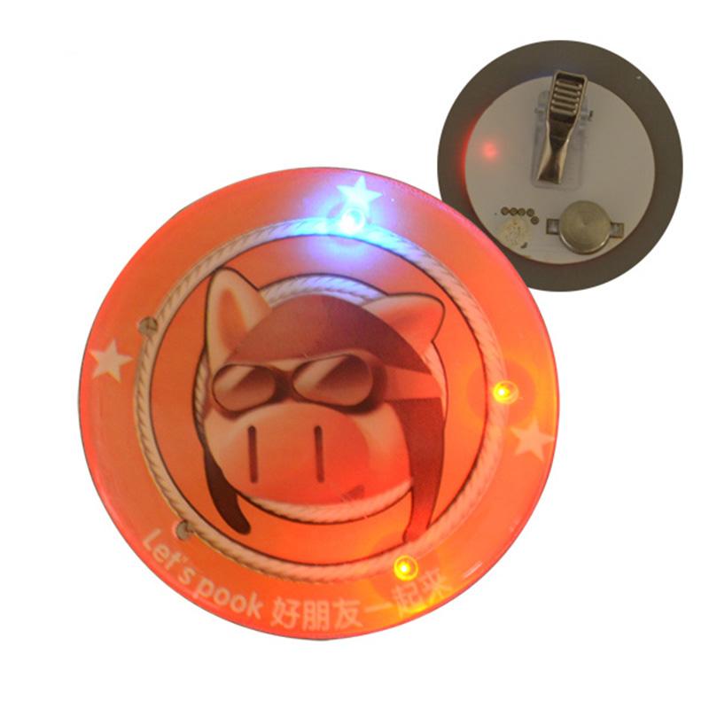 Wholesale Cheap Souvenir Custom Plastic Flashing Led Badge