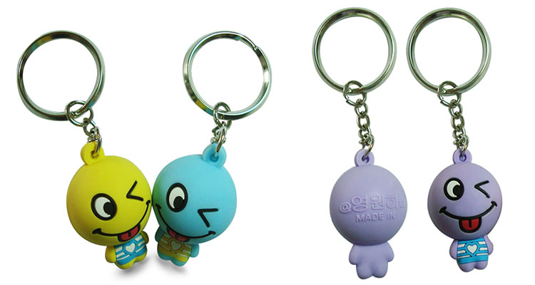 pvc emoji keychain