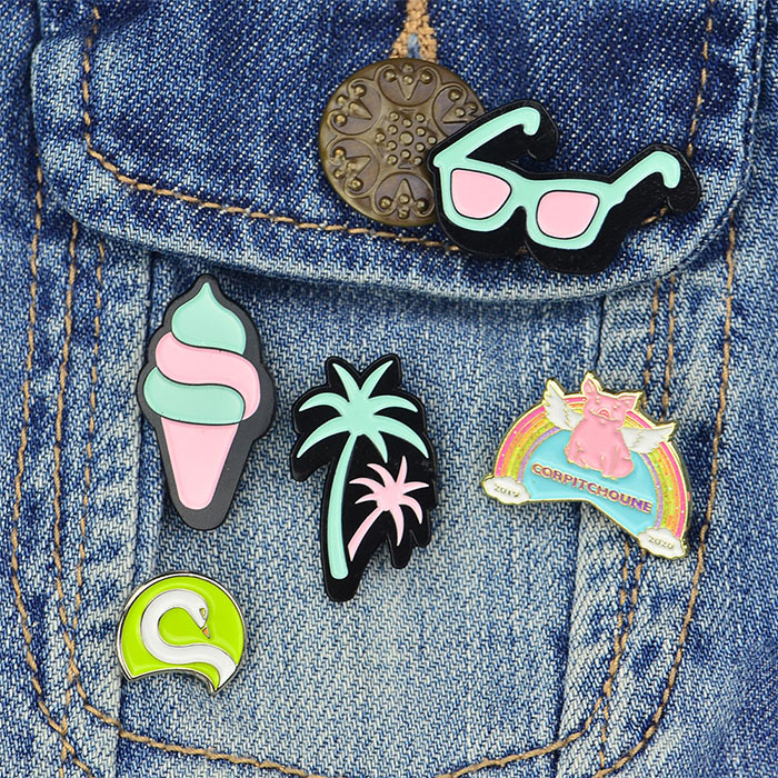 Custom Hard Enamel Pins Custom Shape Fashion Pins For Clothes