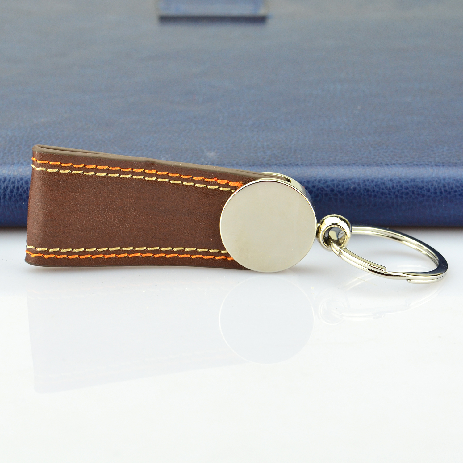 Customized Logo PU Leather Key Chains Premium Car Keyring Pendant Gifts