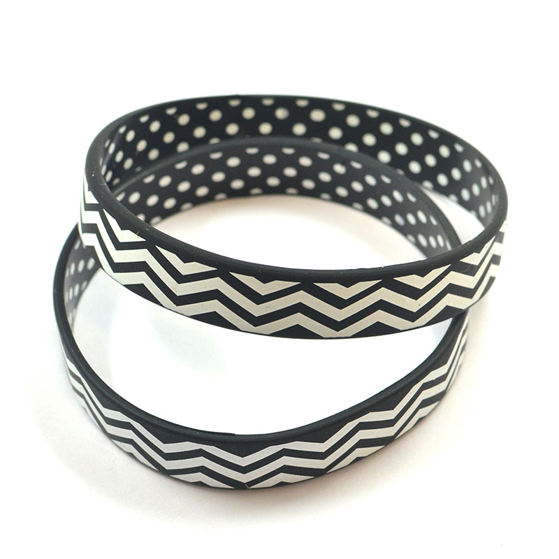 Personalized Creative Bracelets Silicone Rubber Horizontal Layers With Logo