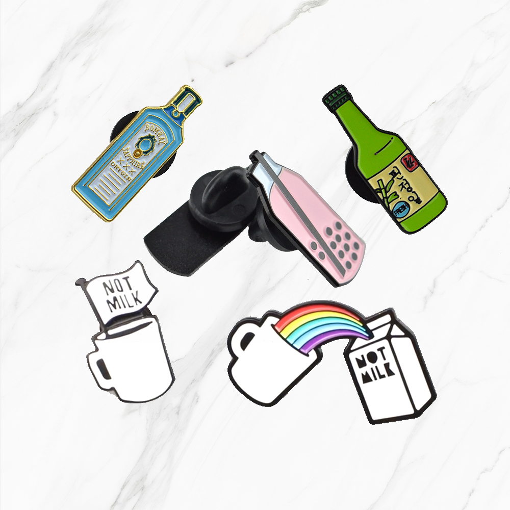 Manufacturer Free Sample Custom Logo Hard Enamel Pin Metal Lapel Pins Cartoon Pin Badge for Gift