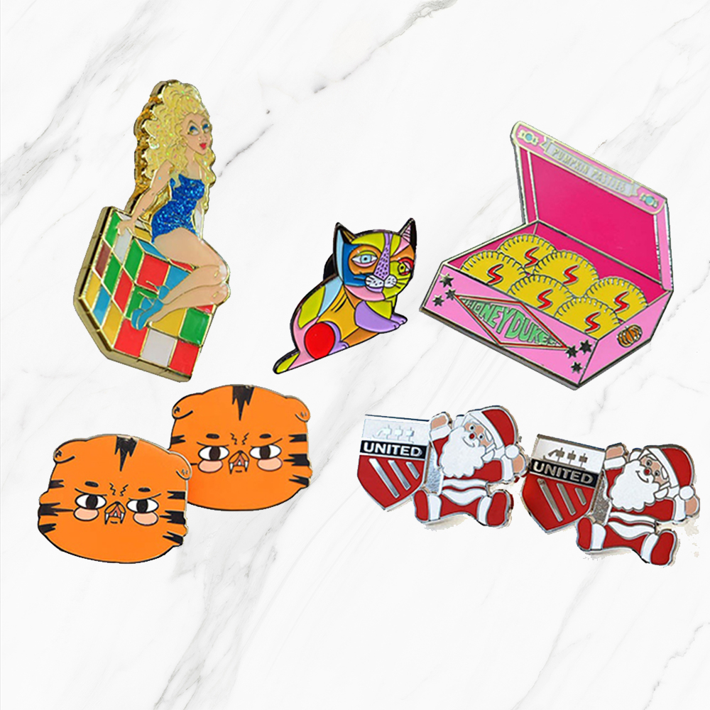 High Quality Wholesale Cartoon Enamel Pins Custom Carved Horror Theme Pins for Souvenirs