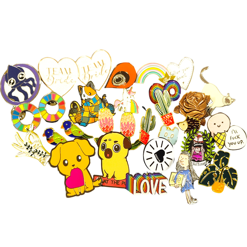 Factory Custom Logo Design Glitter Skiing Lapel Pin Anime Metal Sport Fashion Badges Soft Enamel Pins