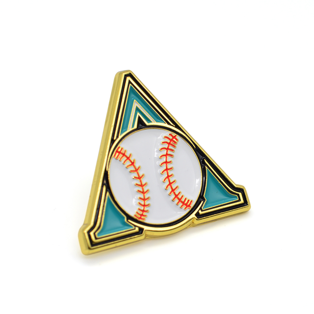 Custom Design Logo Metal Anime Enamel Pin Badge Cartoon Fashion Heart Shape Souvenir Lapel Pins for Backpack Hat
