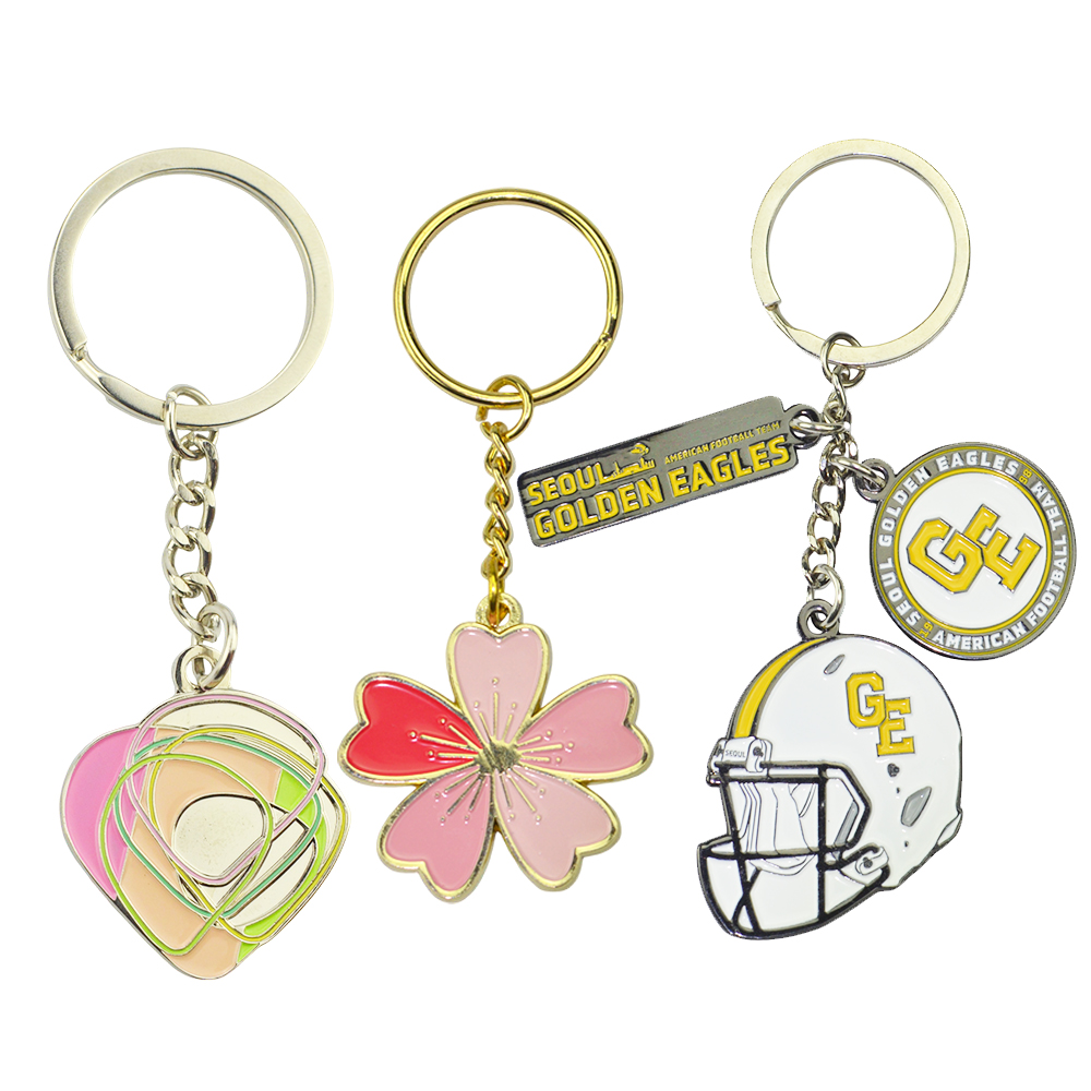 Wholesale Custom Zinc Alloy Metal Keychains & Carabiners with Logo for Business Hotel Promotions