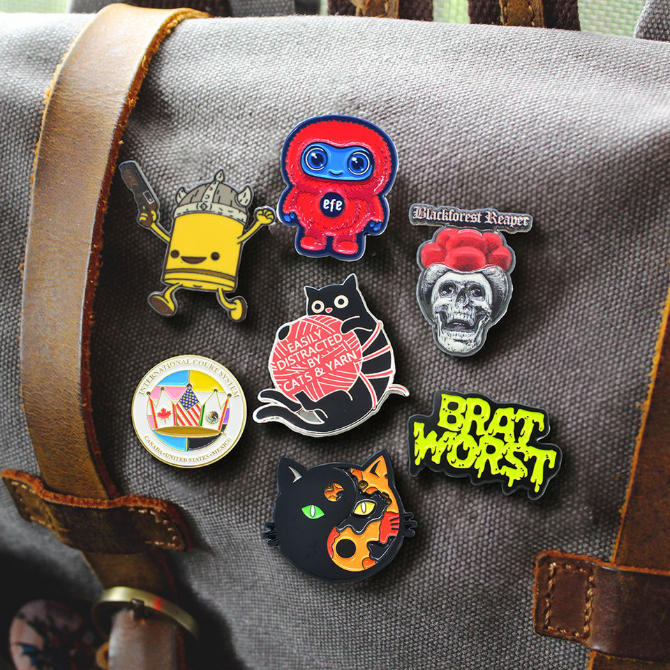 OEM Wholesale Gold Plated Custom Enamel Pin Badges