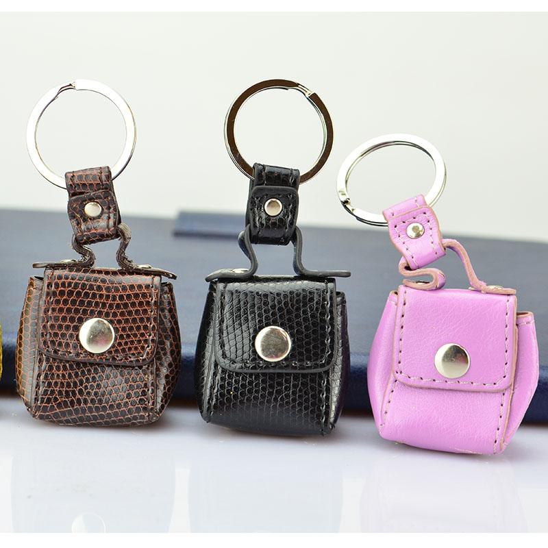 Wholesale soft leather key chain in keychains with metal