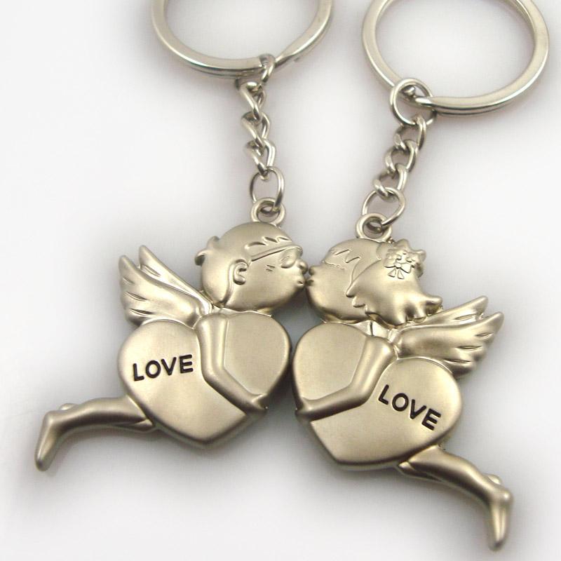 Wholesale metal couple boy and girl keychain love you