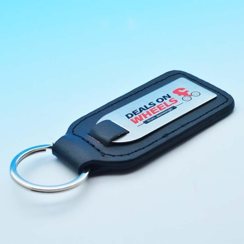 Made in china leather key chain with logo