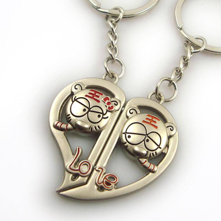 Wholesale Cheap Heart Matching Keychains For Couples