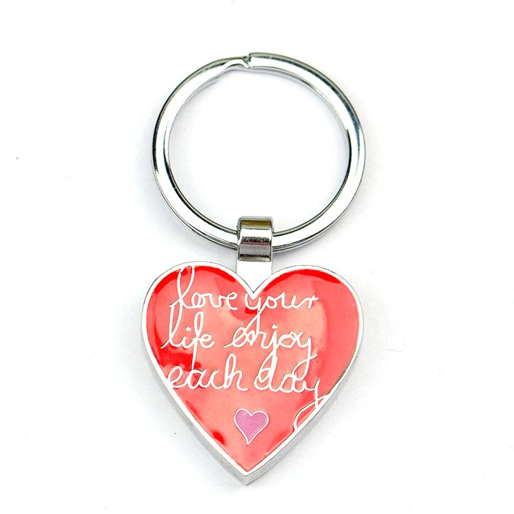 Promotion Cheap Custom Metal Heart Engraved Keychain