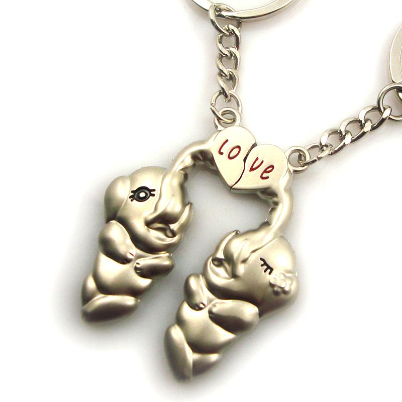 Rinhoo Custom Stainless Steel Keyring – Personalised Name Couple Keychain Gift