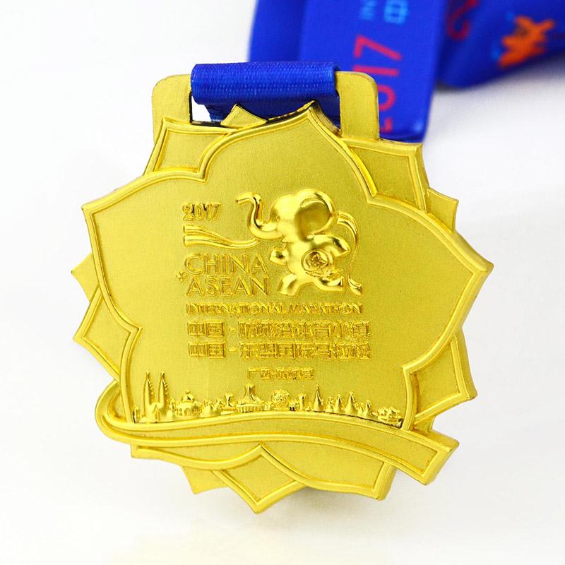 Factory Custom Sports Medal Blank Metal Marathon Medal Hanger